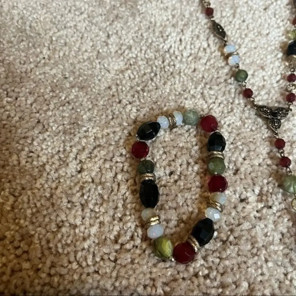 Chicos necklace with two matching bracelets set